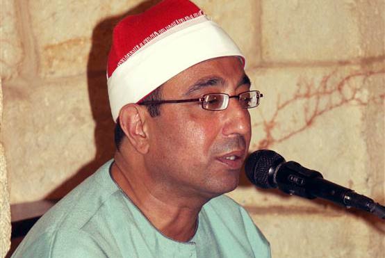 صورة القارىء المصري في جامع برجا الكبير