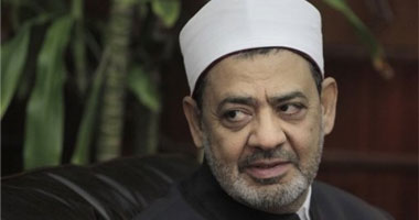 صورة الإمام الطيب يدعو الأفغان لوقف نزيف الدم