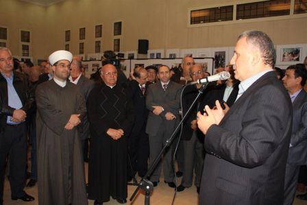 صورة الوزير ترو يفتتح معرض حركة السلام الدائم