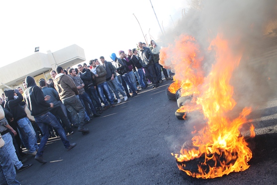 صورة محتضنو معامل الطاقة : إرحل يا وزير التعتيم