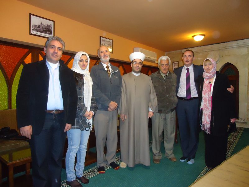 صورة قنصل بريطانيا في جامع برجا الكبير