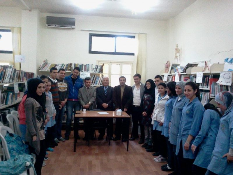 صورة مركز المطالعة يوجّه الطلاب مهنياً