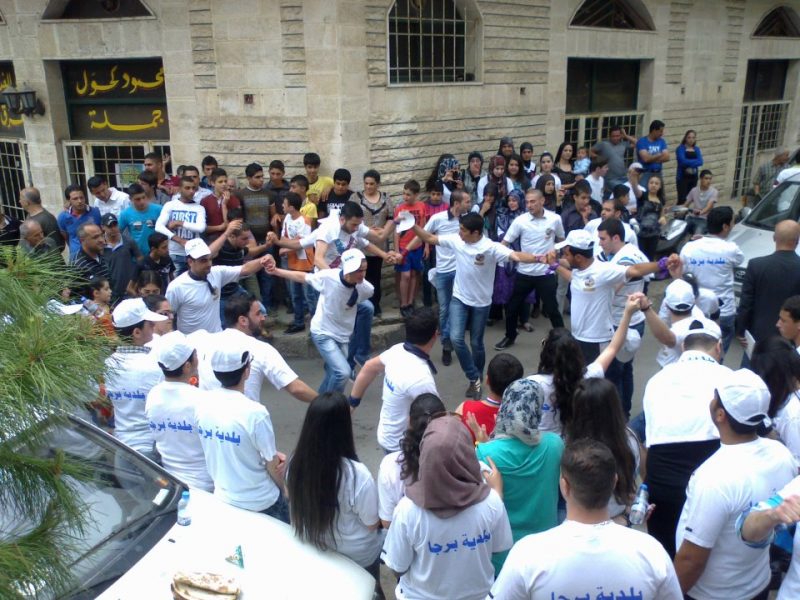 صورة برجا الشوف … اليد الواحدة والبيت الكبير