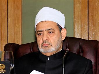 صورة شيخ الأزهر : كيف يهدأ ضمير الشرفاء في العالم ؟