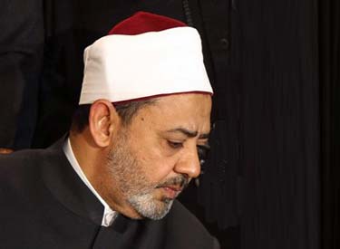 صورة شيخ الأزهر يهنىء برمضان