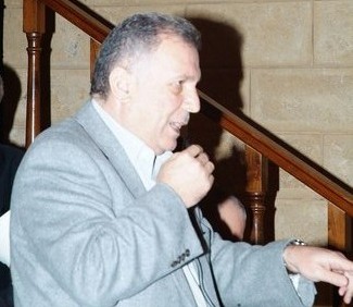 صورة ترّو يهنىء حملة الدكتوراه ويدعوهم لدور فاعل ورائد