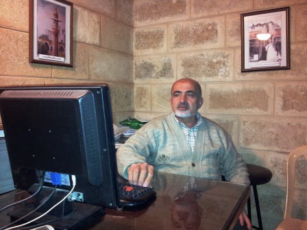 صورة النازحون السوريون مشكلة تتفاقم وقمّوع يطالب القادرين بالمساعدة