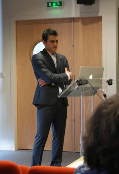 صورة بدرجة مشرف جداً … دكتوراه فرنسية لمحمد أنيس حميّة