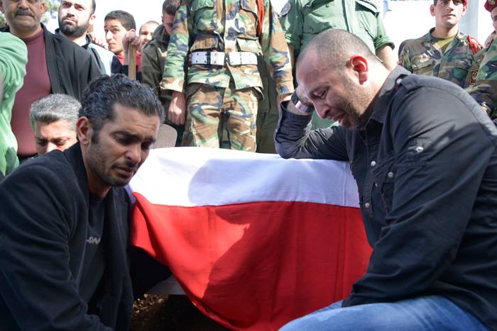 صورة برجا تُشيّع شهيدها الذي قضى في انفجار الفكر المتوحّش