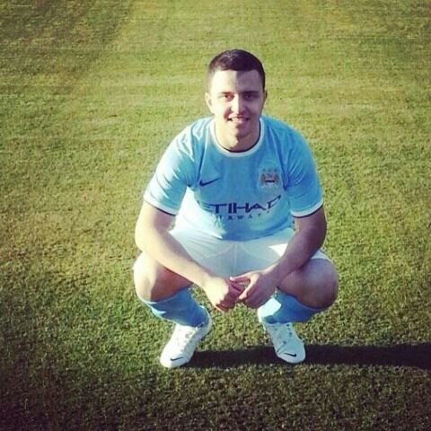 صورة عبد الغني رمضان أول لبناني في الدوري الإنجليزي