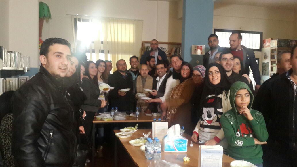 صورة ساعة من الألفة والثقافة في مركز المطالعة