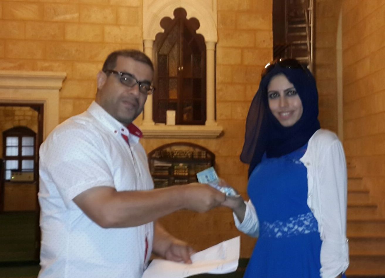 صورة ” عصر العلم ” في زاوية جامع برجا الكبير