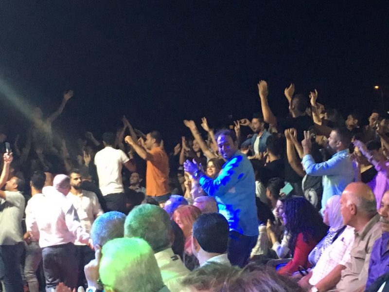 صورة ليلةَ سرق السرورُ أهلَ برجا