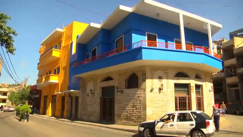 صورة برجا بالألوان: جاهزة لتصوير فيديو كليب