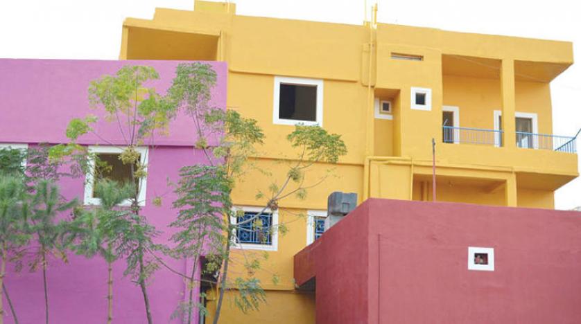 صورة «برجا بالألوان»… لمسة جمالية جريئة في زمن الإسمنت