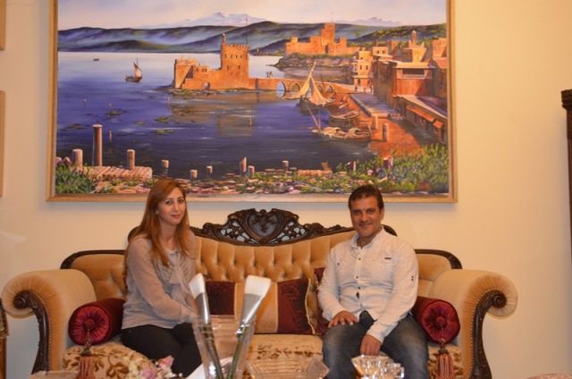 صورة برجا تتحدى الباطون بالألوان