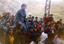 صورة الأطفال… الحجارة… برجا.