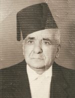 صورة أحمد حسين موسى وع الطَبَق