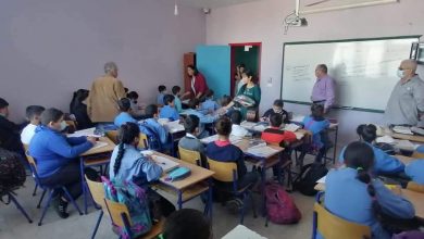 صورة النجدة الشعبية توزع القرطاسية على طلاب المدارس الرسمية في برجا